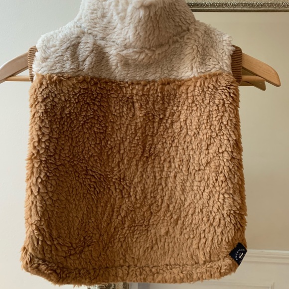 American Eagle dog jacket - Picture 2 of 5